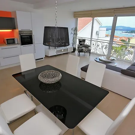 Apartment Summer Dreams *